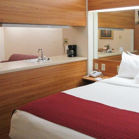 Quality Inn & Suites Роббінсвіль Екстер'єр фото