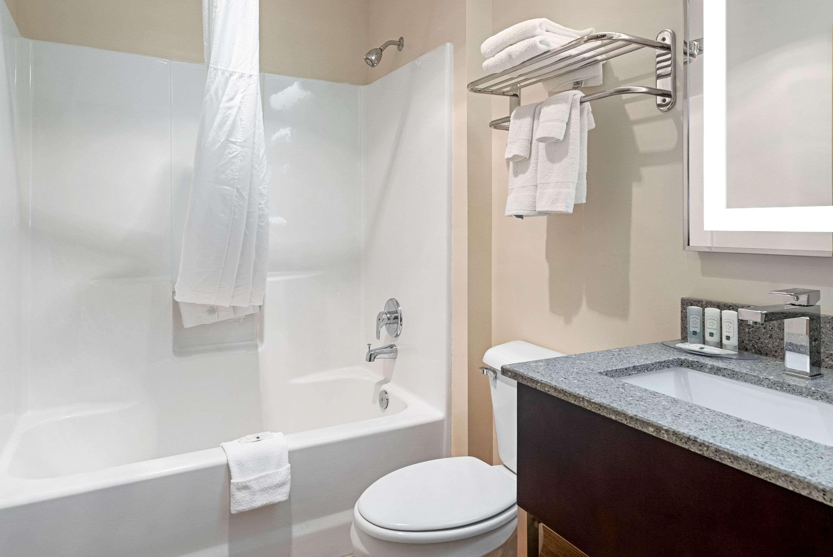 Quality Inn & Suites Роббінсвіль Екстер'єр фото