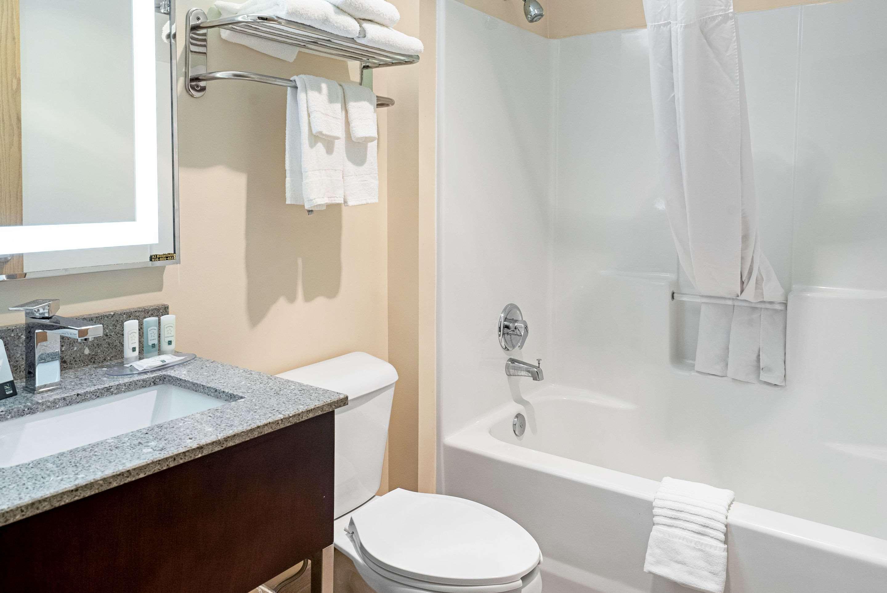 Quality Inn & Suites Роббінсвіль Екстер'єр фото