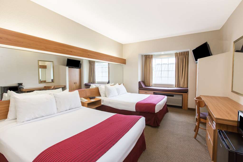 Quality Inn & Suites Роббінсвіль Номер фото